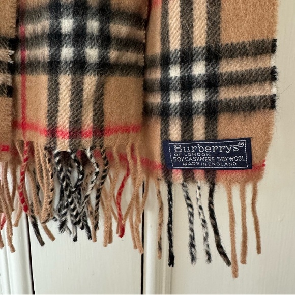 Vintage Burberrys Nova Check Wool Cashmere Scarf - Picture 2 of 8